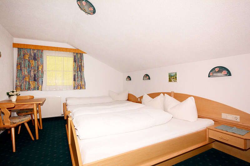 Apartment 4 with a double room in the Ischglerblick apartment