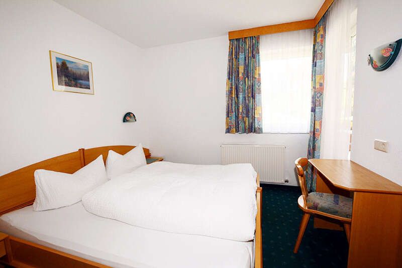 Apartment 3 with a double bed in the Ischglerblick apartment