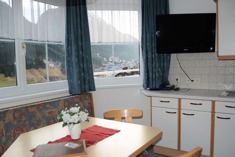 Apartment 3 with kitchen in Appart Ischglerblick